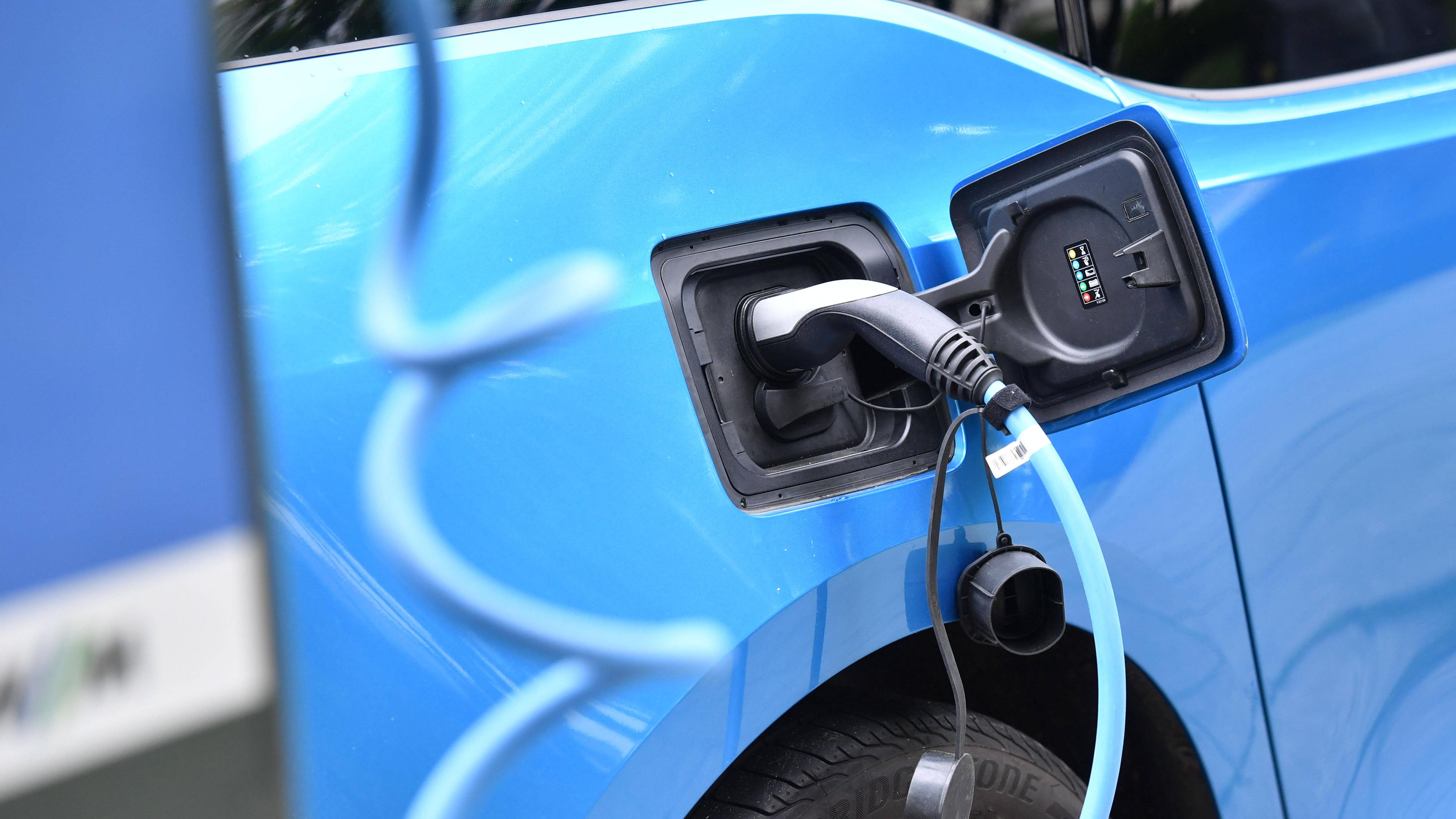 Elektroauto am Laden