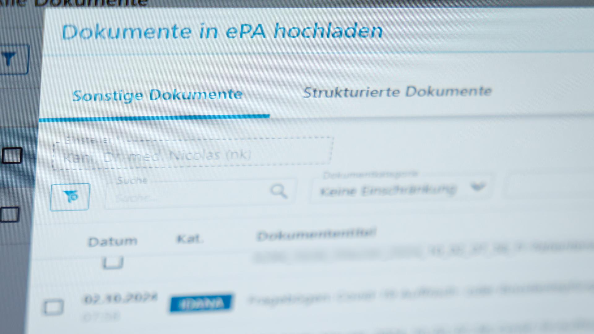 Benutzeroberfläche der elektronischen Patientenakte am Computer