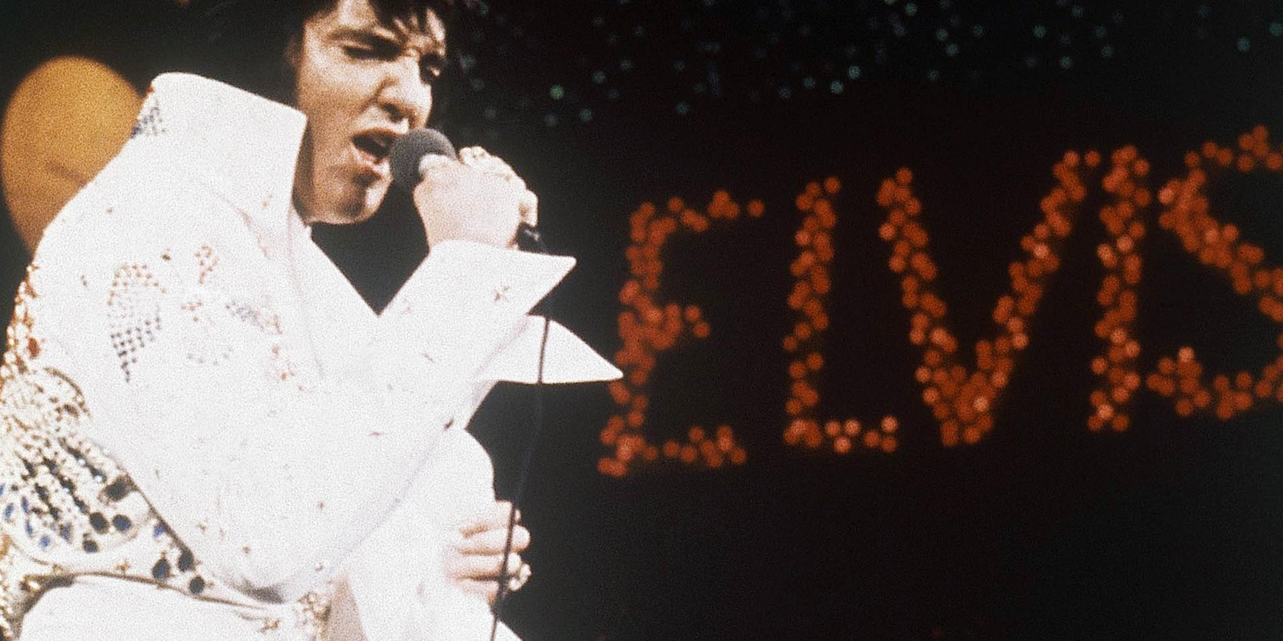 Nach einem Jahrzehnt mit zweitklassigen Kinofilmen will Elvis dann zurück auf die Konzertbühne. Er hat Drogen- und Alkoholprobleme. 