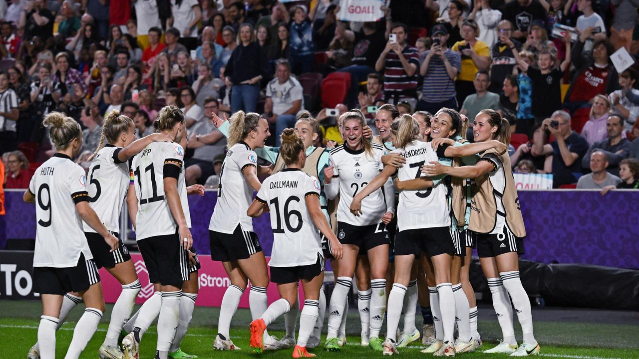 Fußball-EM der Frauen 2022 - DFB-Frauen träumen vom Finale