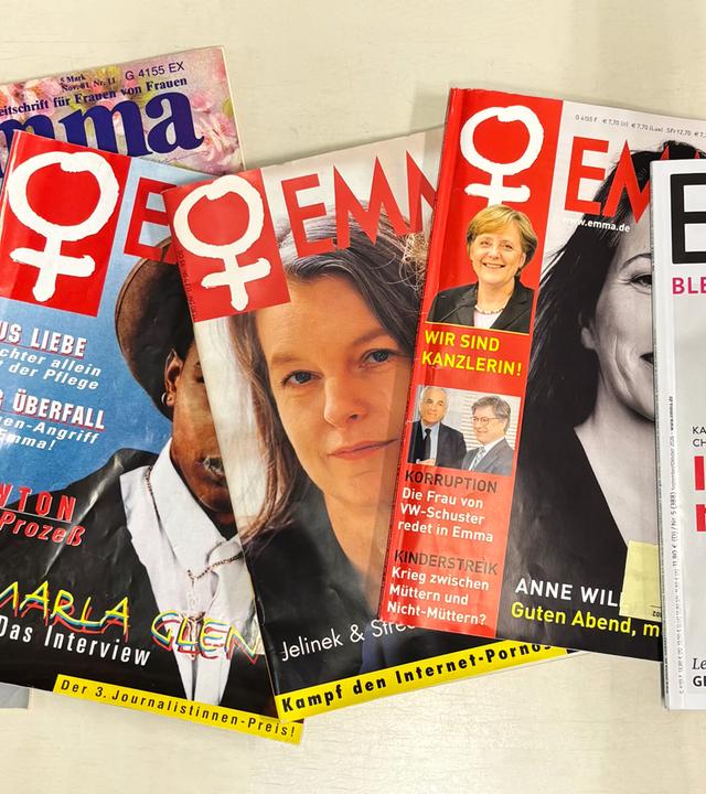 Mehrere Ausgaben der "Emma"-Zeitschrift