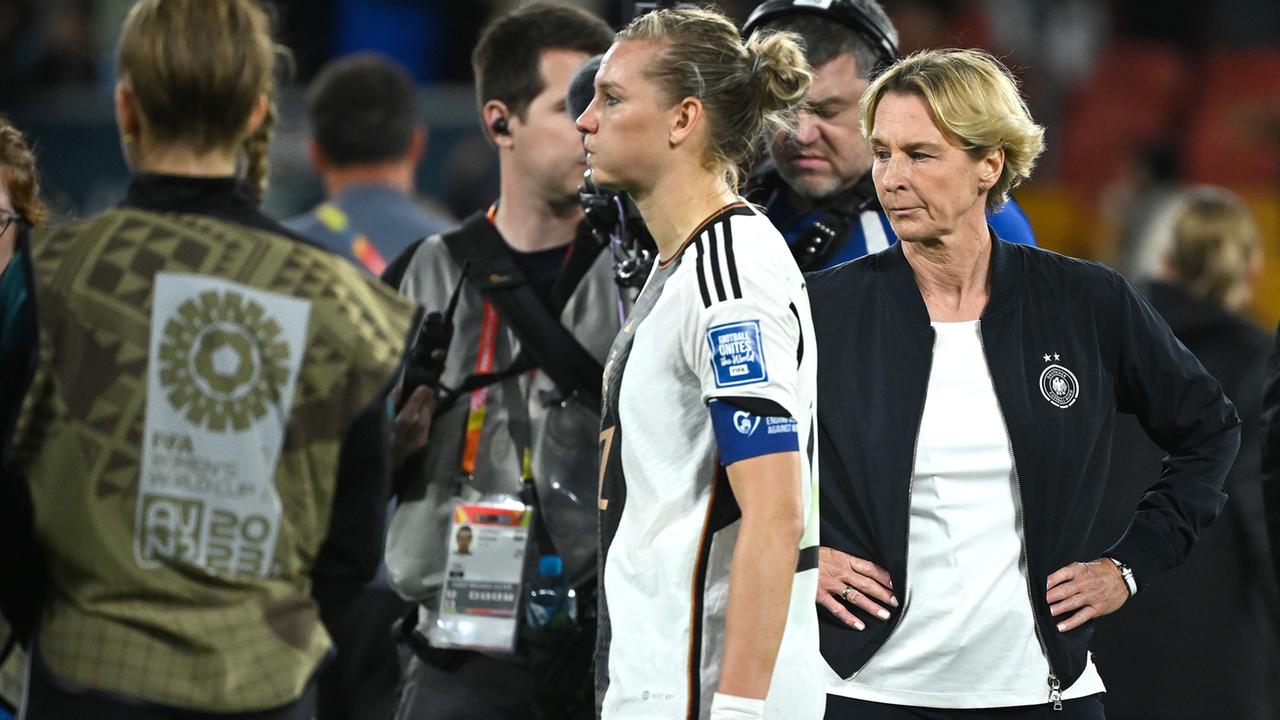 DFB Frauen Reaktionen Auf Historisches WM Aus Deutschlands ZDFheute