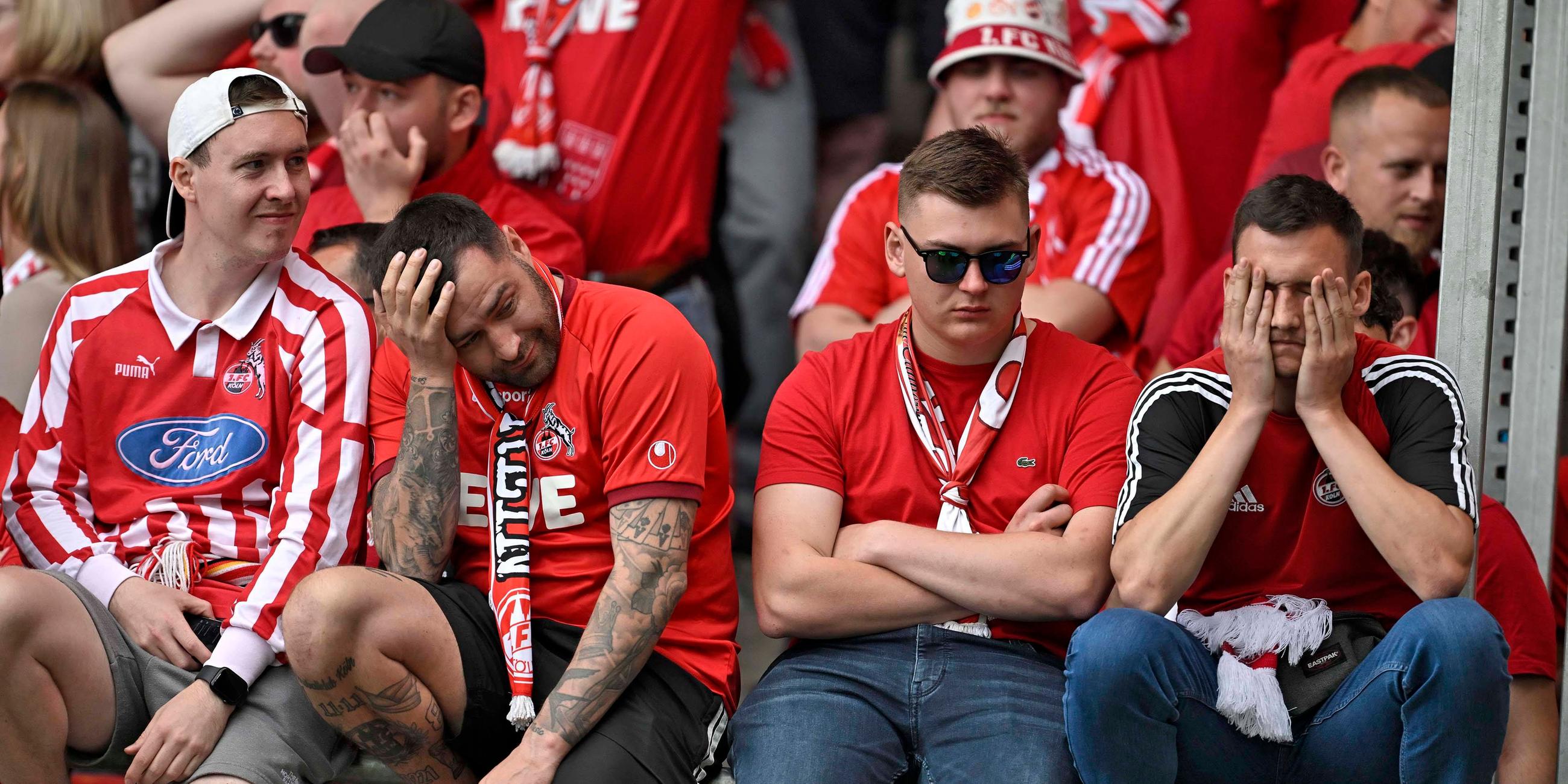 Die Kölner Fans sind enttäuscht und traurig.