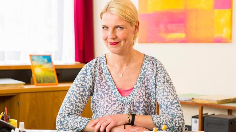 Sabine (Cordula Stratmann).