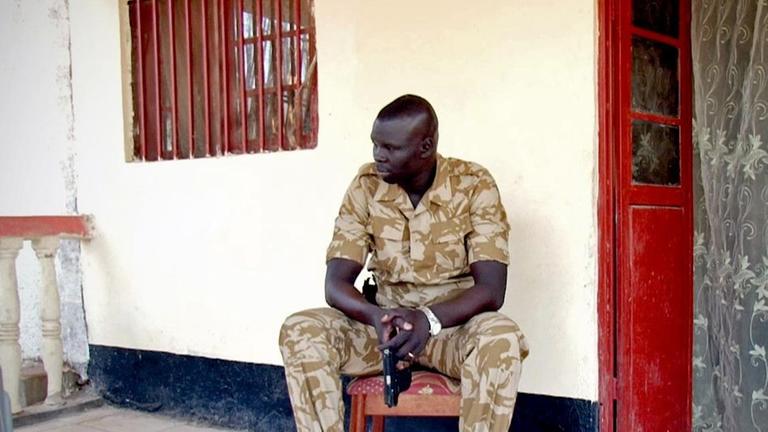 Nach Ausbruch eines neuen Bürgerkrieges im Südsudan greift Agel Ring Machar wieder zur Waffe.