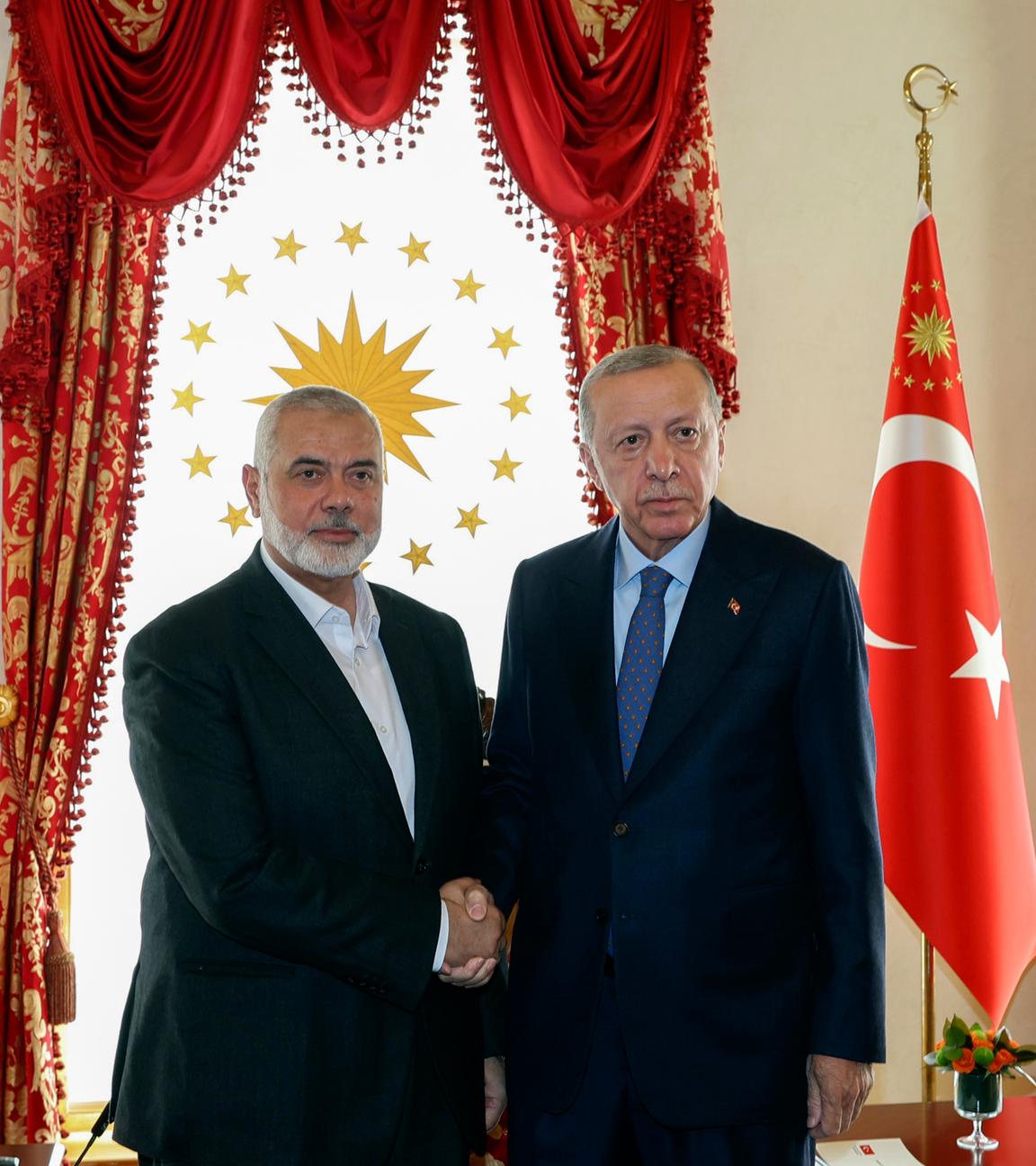 Der türkische Präsident Recep Tayyip Erdogan trifft Hamas-Chef Ismail Hanija.