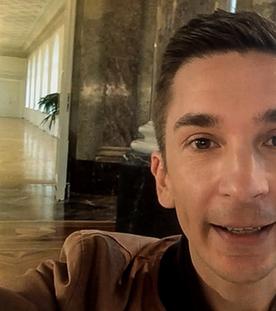 Eric beim Dreh "Hilfe, mein Schulbrot schimmelt!"