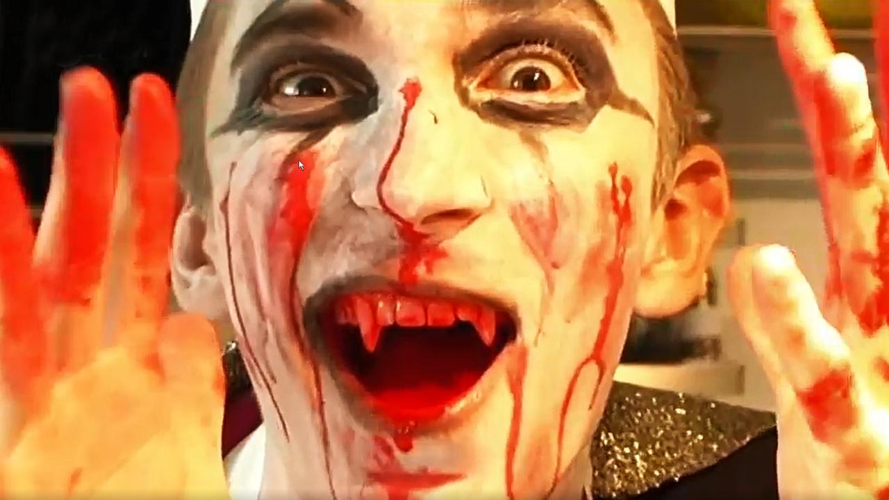 Eric als Vampir verkleidet