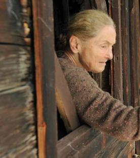 Erna Krawinkel (Erni Mangold, l.) und Katja Baumann (Simone Thomalla, r.)