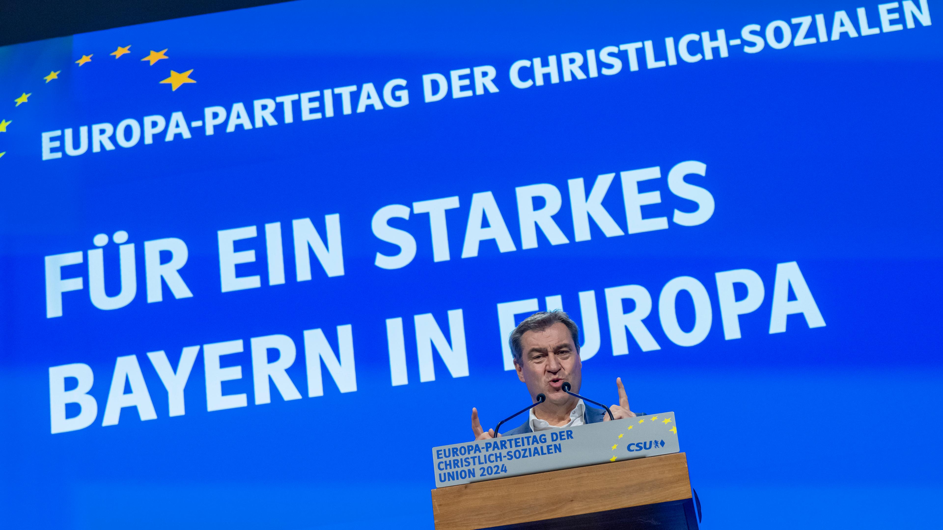 27.04.2024, Bayern, München: CSU-Parteichef Markus Söder spricht auf dem kleinen Parteitag der CSU zur der Europawahl.