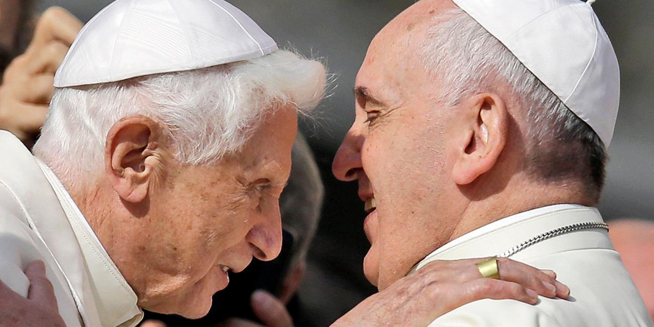 Ex-Papst Benedikt und Papst Franziskus