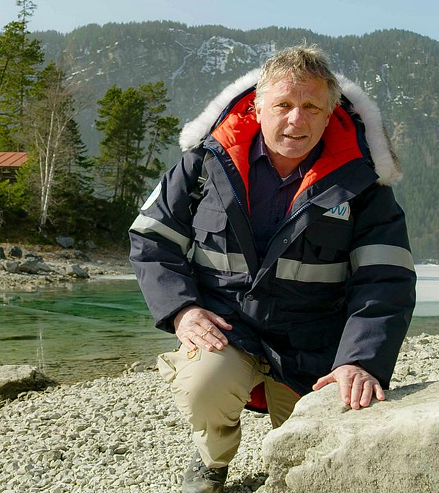 Colin Devey am Ufer des Eibsees.