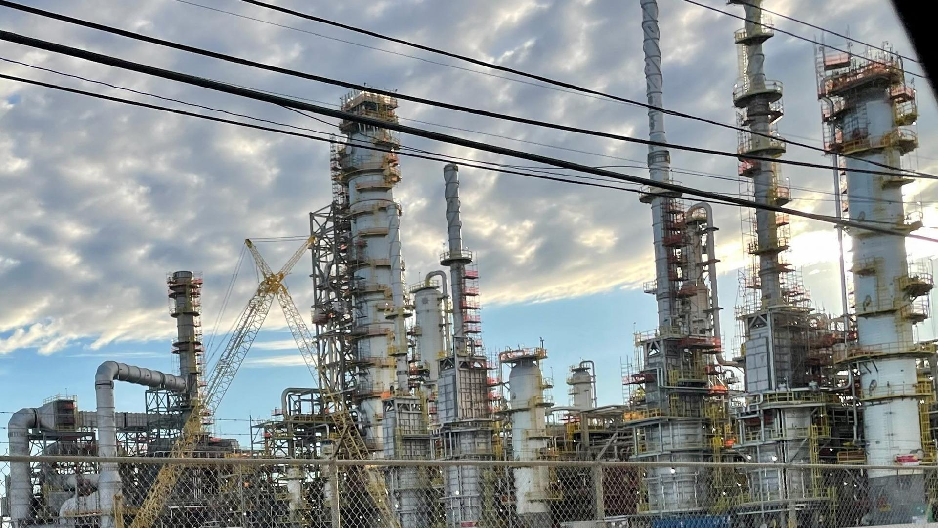 USA, Texas: Exxon Mobil Ölraffinerie in Beaumont