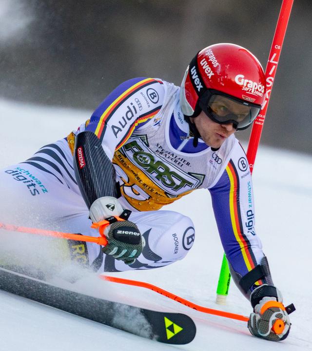 Fabian Gratz (GER) in Aktion beim FIS Ski-Alpin-Weltcup.