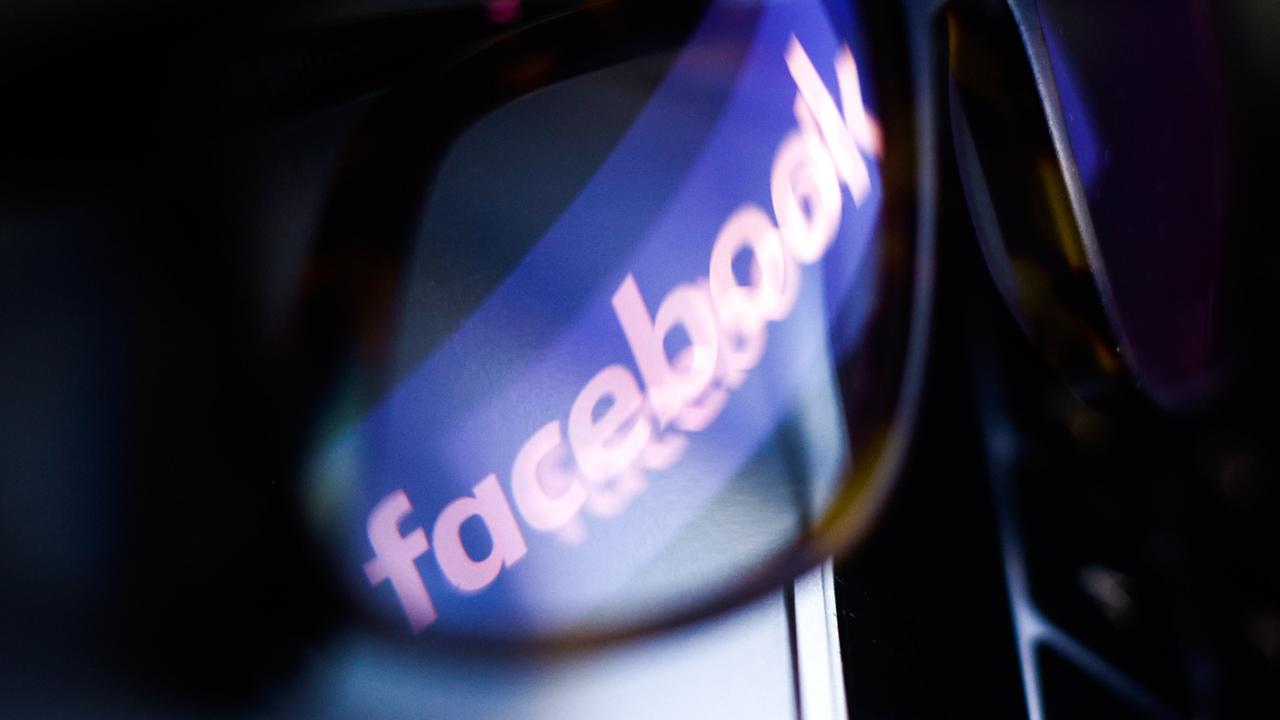 "Facebook steht unter enormem Druck"