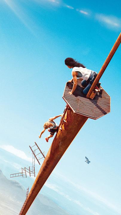 Plakatmotiv zum Film mit Grace Caroline Currey und Virginia Gardner.