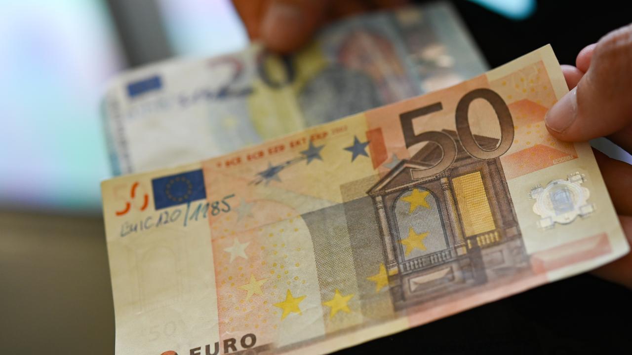Wieder mehr Euro-Blüten im Umlauf