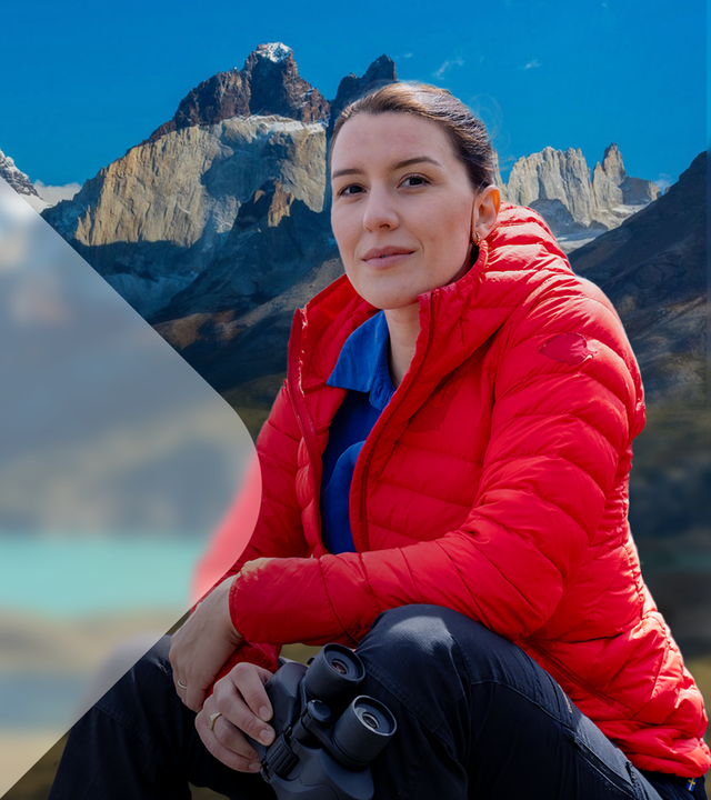 Hannah Emde vor Bergkulisse in den Amden