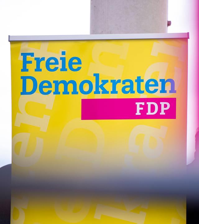Ein Schild der FDP 