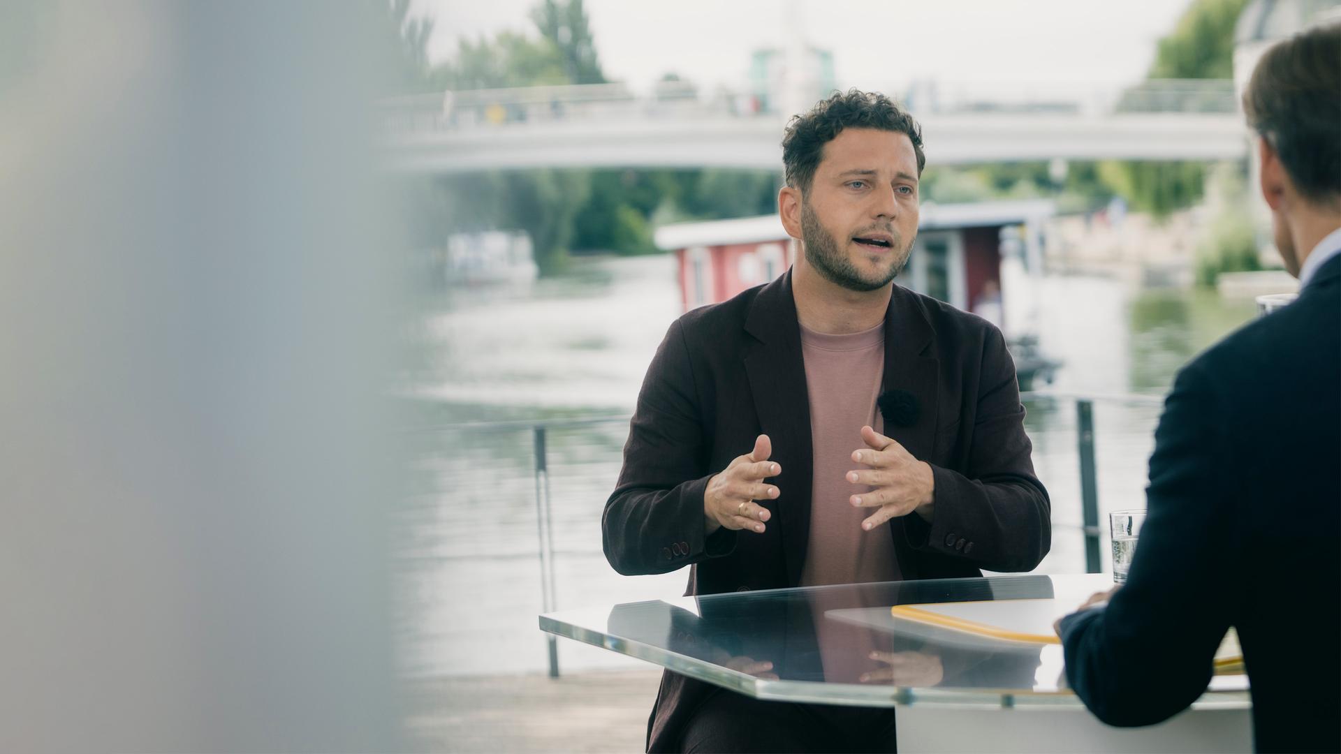 Felix Banaszak (Bündnis 90/Die Grünen) Berlin Direkt - Sommerinterview 2026.