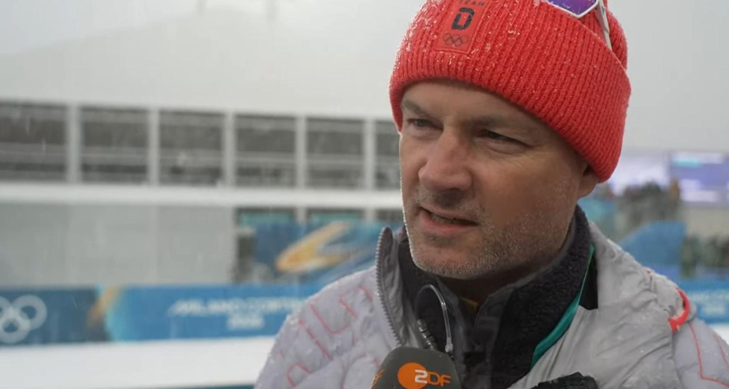 Der deutsche Biathlon-Sportdirektor Felix Bitterling im ZDF-Interview nach dem letzten Olympiarennen in Antholz.