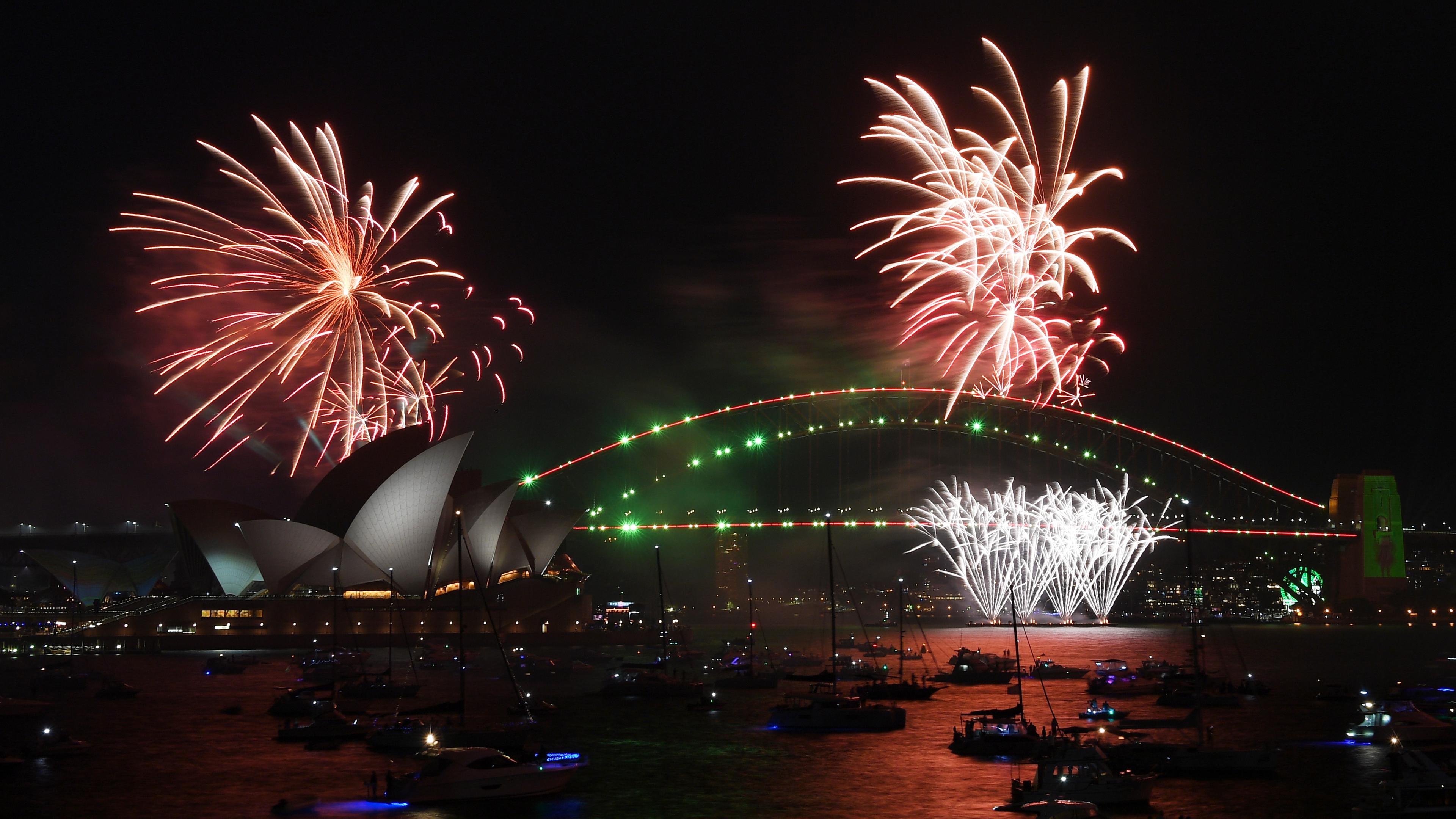Feuerwerk, Blick auf die Sydney Harbour Bridge