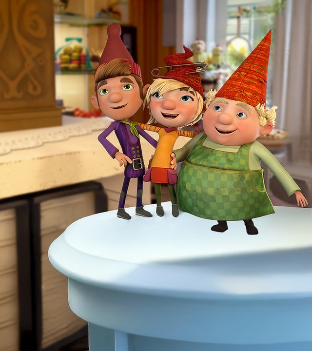 Arm in Arm stehen die drei Heinzels Kipp, Helvi und Butz im Verkaufsraum der Konditorei Hampus auf dem Tresen und grinsen was das Zeug hält. Sie sind stolz darauf, dass sie den verwahrlosten Laden von Theo gründlich auf Vordermann gebracht haben und er jetzt wieder in seinem altem Glanz erscheint.