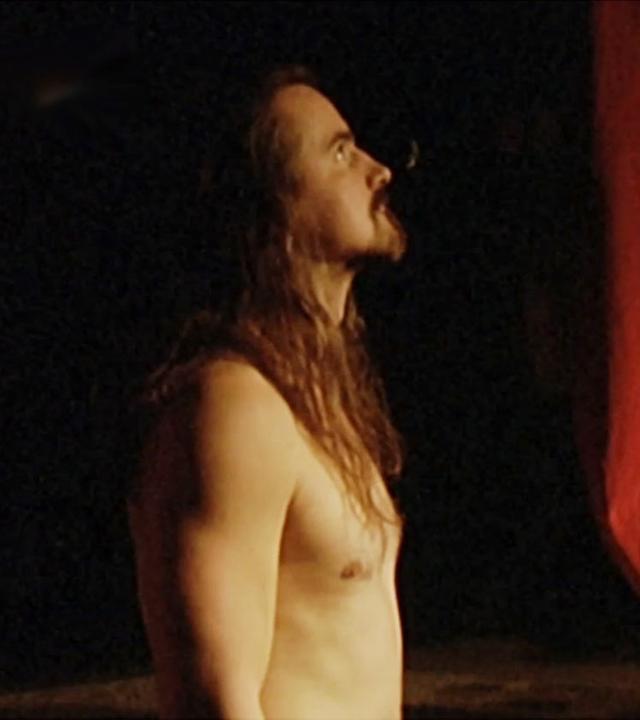 "Momente der Geschichte II (1) Wendepunkte: Von Chlodwig bis zum Manifest der Bauern": Filmszene: Chlodwig lässt sich taufen