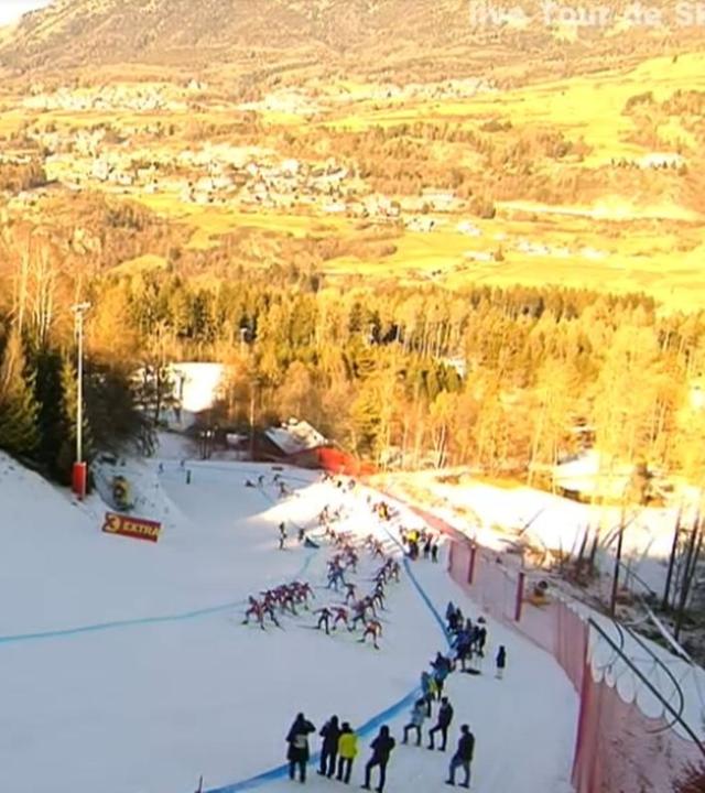 Final Climb der Langläufer auf die Alpe Cermis bei der Tour de Ski.