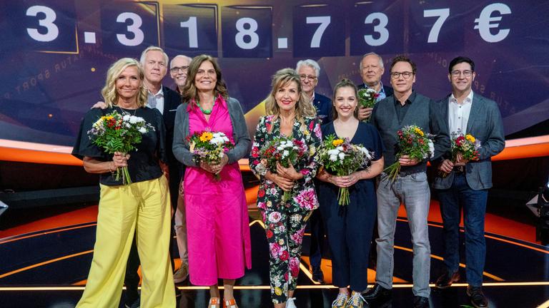 "Der Quiz-Champion - Das Spenden-Special" vom 16. September 2023: Johannes B. Kerner mit seinen Gästen