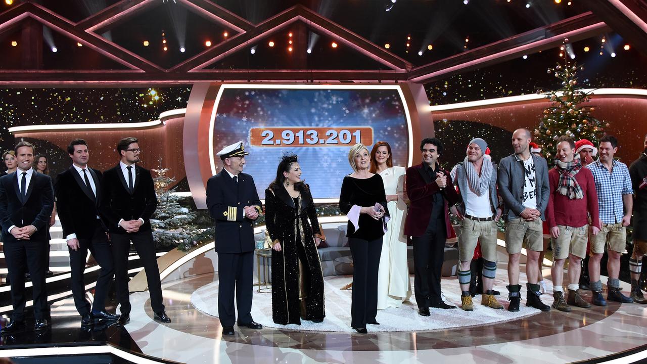 "Die schönsten Weihnachts-Hits" mit Carmen Nebel, Spendenstand, Finale