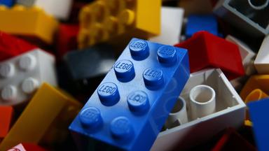 Zdfinfo - Firmen Am Abgrund: Lego –  Das Baustein-imperium