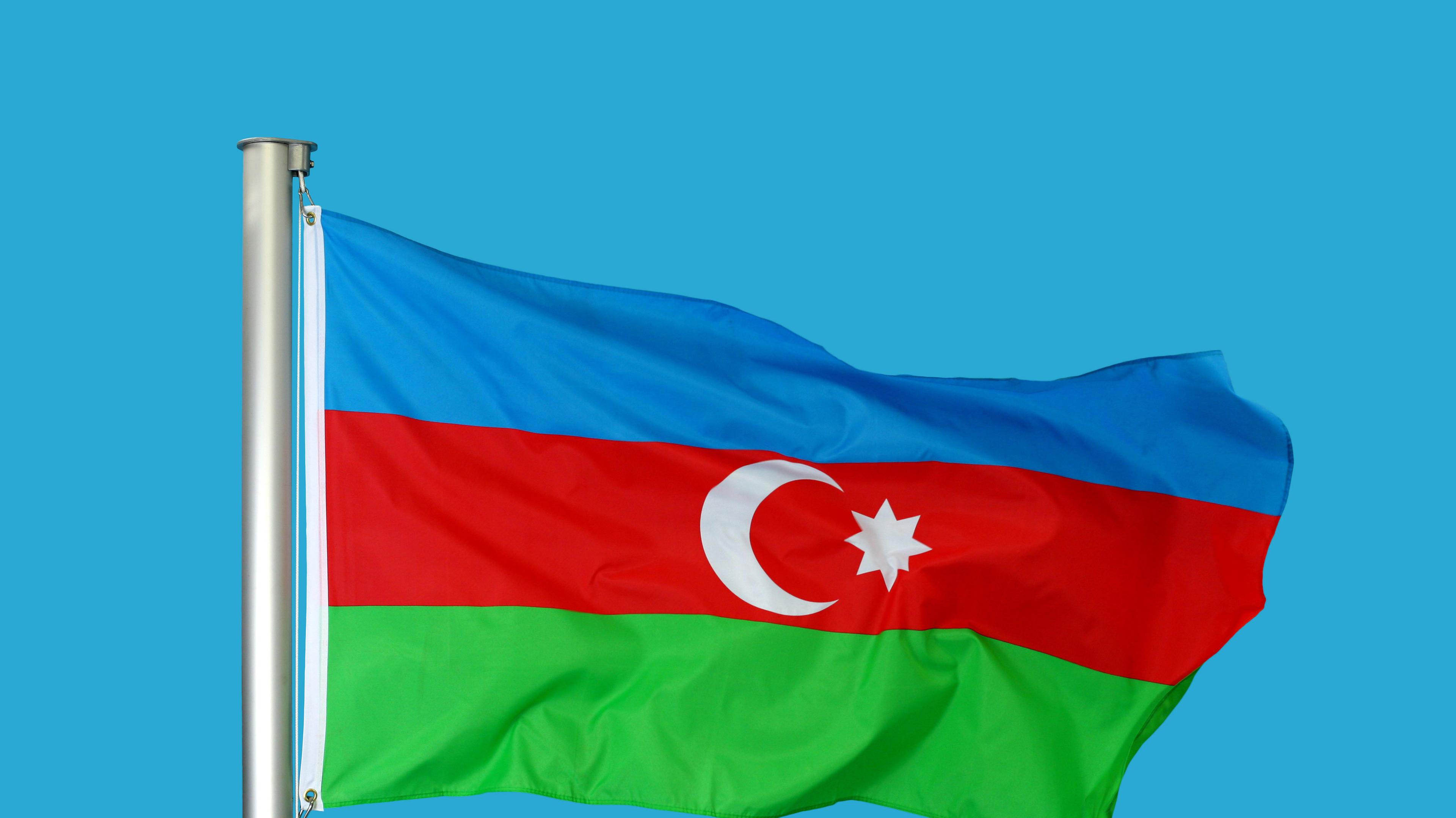 Die Flagge von Aserbaidschan