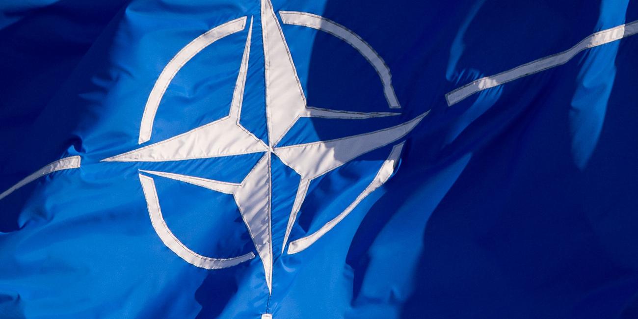 Symbolbild: Flagge der NATO