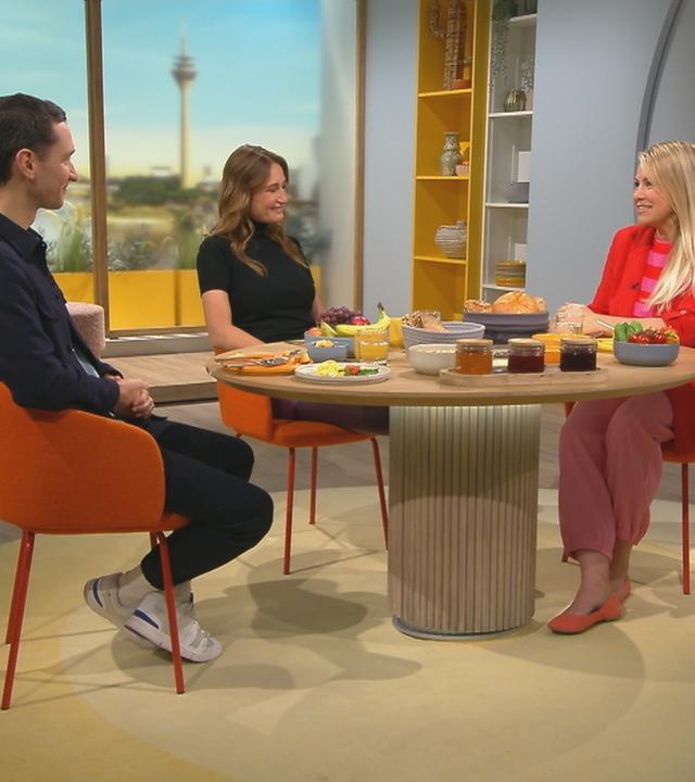 Florian Zschiedrich und Denise Schindler zu Gast bei Nadine Krüger im Volle-Kanne-Studio