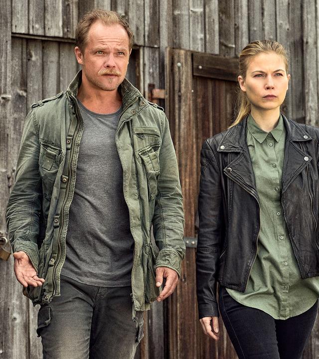 Kriminalhauptkommissar Michael Oberländer (Matthias Koeberlin) und Kriminalinspektorin Hannah Zeiler (Nora Waldstätten).