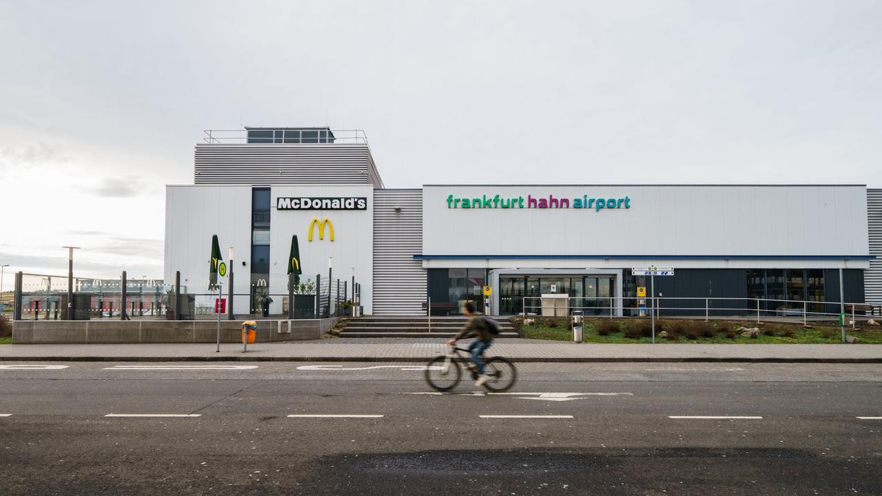 Insolventer Flughafen Hahn Verkauft ZDFheute