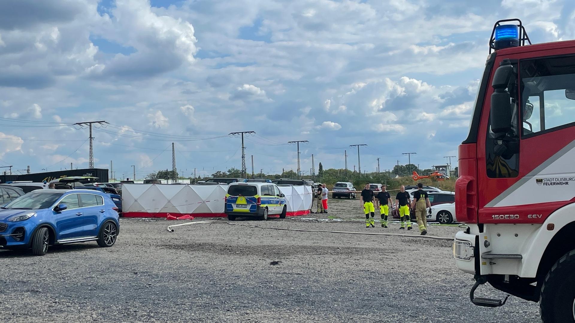 Kleinflugzeug auf dem Parkplatz des Zirkus FlicFlac abgestürzt