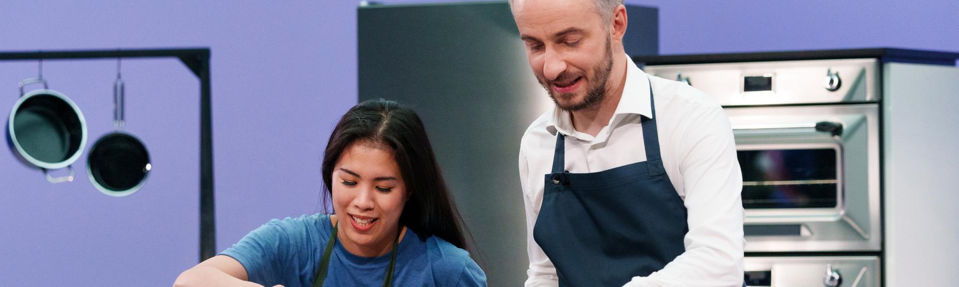 Böhmi brutzelt - Folge 04 mit Mai Thi Nguyen-Kim und Jan Böhmermann, der Kochtalk bei ZDFneo