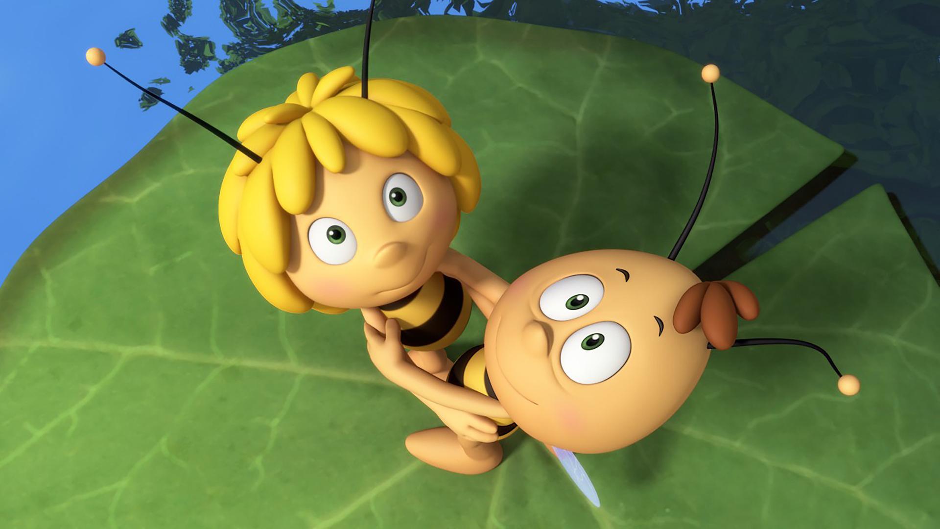 Maja und Willi umarmen sich auf einer Seerose.