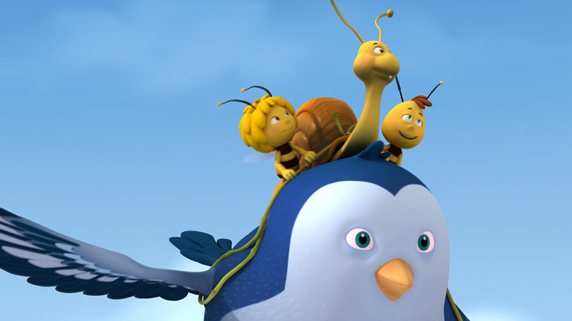 Rufus, Maja und Willi fliegen auf einem Vogel.