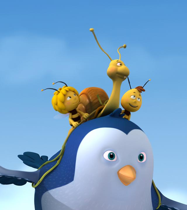 Rufus, Maja und Willi fliegen auf einem Vogel.