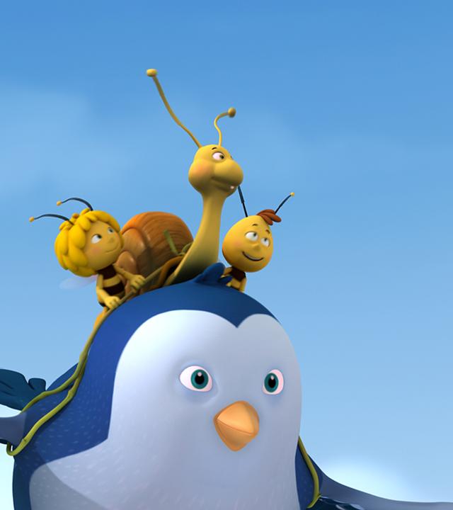 Rufus, Maja und Willi fliegen auf einem Vogel.