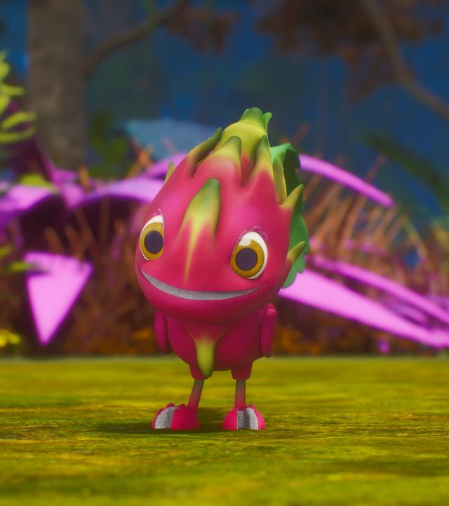 Ein Drachenfruchtfliegus - ein Fantasiewesen, das aussieht wie eine Mischung aus einem pinken Vogel mit langem, grünen Schwanz und einer Drachenfrucht - steht lächelnd auf einer Wiese.