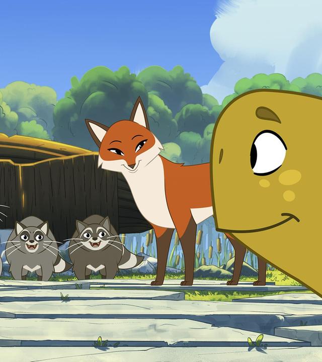 Draußen vor Bäumen und einem strahlend blauen Himmel steht die Schildkröte Törtel den zwei Füchsen Iwo und Wendy sowie drei grauen Waschbären Asta, Stine und Cally selbstsicher grinsend gegenüber. Auch die anderen Tiere grinsen. Nur Fuchs Iwo schaut erschrocken auf.