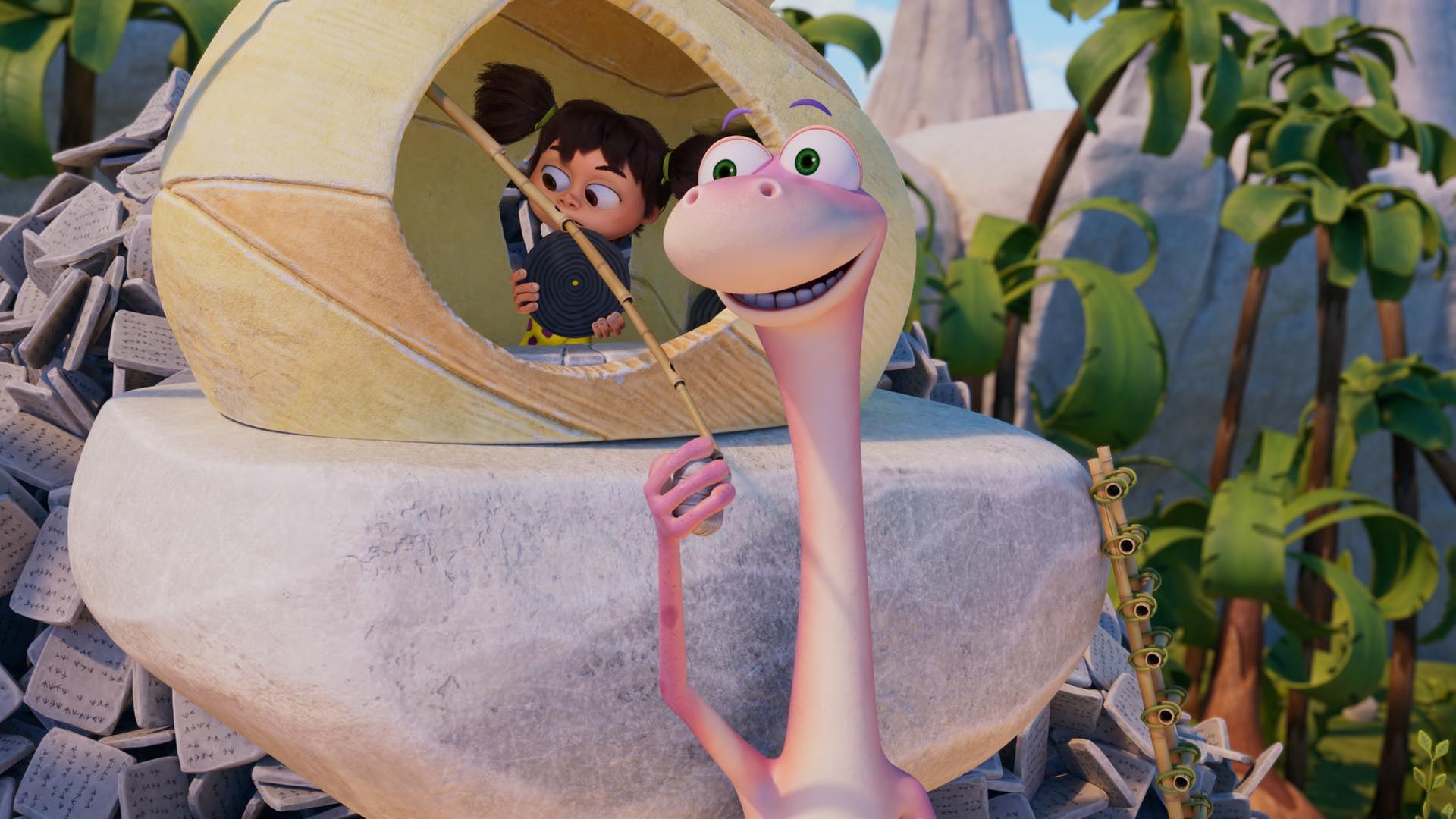 Der rosafarbene Dinosaurier Minus Drei spricht in ein steinzeitliches Mikrofon. Im Hintergrund sieht man die Radiostation von Rocky Rumpel, die aber heute nicht da ist. Statt ihrer sitzt das Steinzeitmädchen Lucy am Plattenteller. Die Radiostation ist etwas erhöht auf einem Felsen.