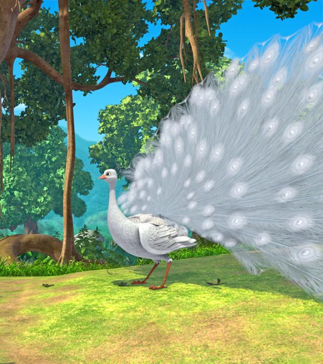 Mogli sitzt auf Baghiras Rücken. Ihnen gegenüber steht Pavo, der weiße Pfau, und hat seine Schwanzfedern zum Rad aufgestellt.