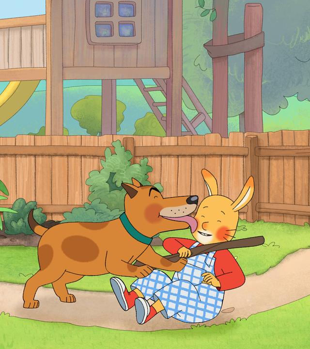 Karlchen liegt am Boden im Vorgarten. Er hält ein Stöckchen in der Hand für Hund Bello, der ihn gerade mit seiner Zunge abschleckt. Links neben den beiden stehen Monika und ihre Mama, lachend.