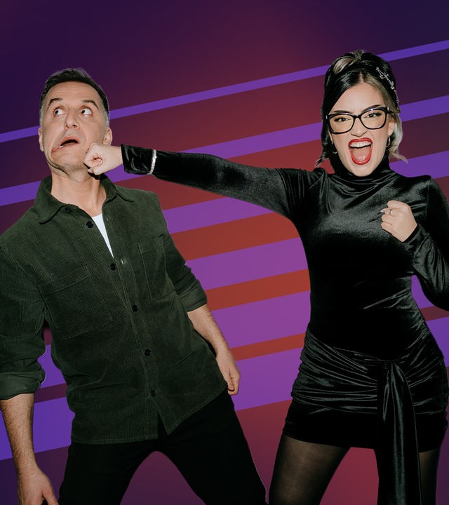 Parshad Esmaeili simuliert einen Faustschlag in das Gesicht von Özcan Cosar.