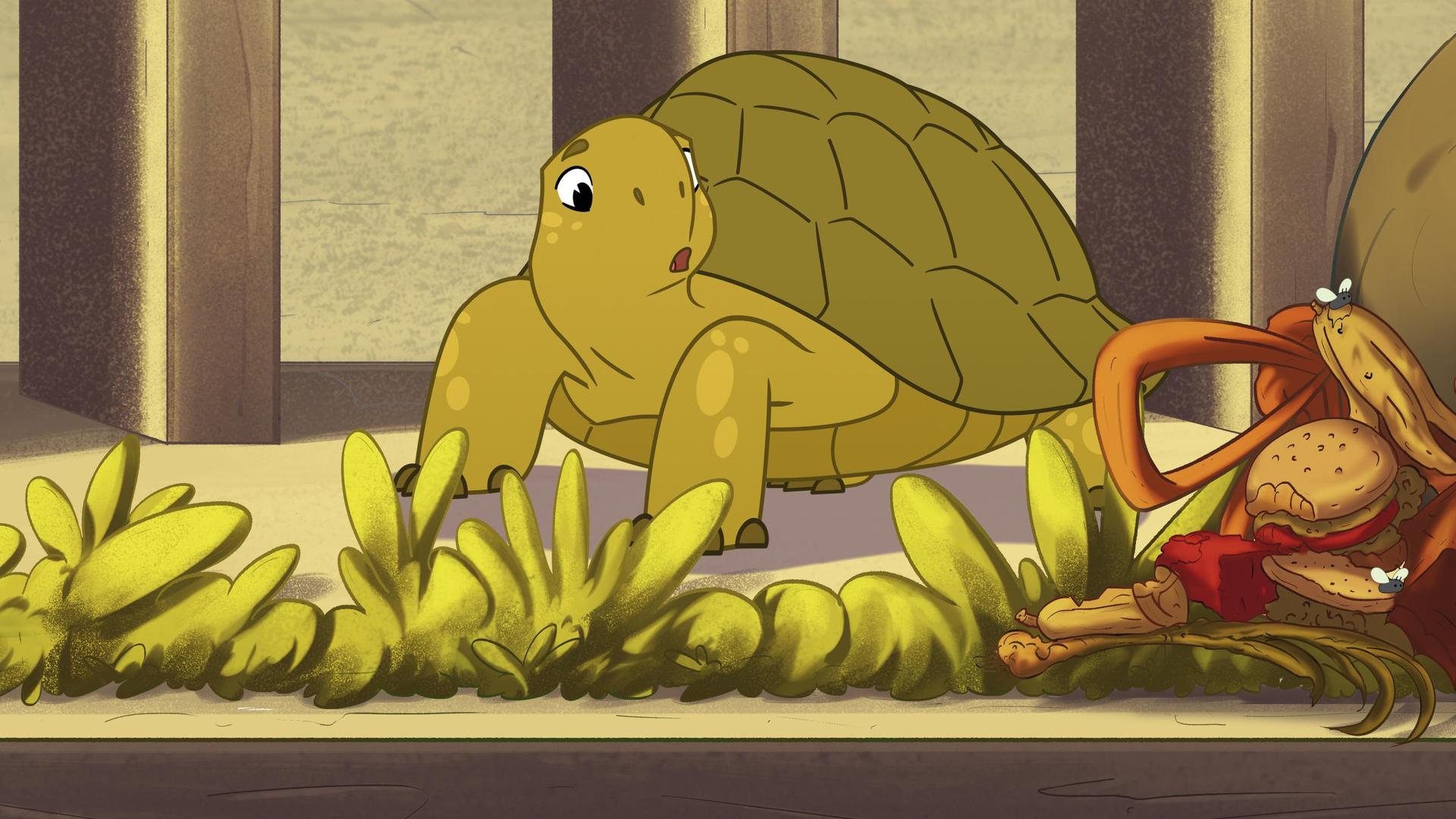 Schildkröte Törtel steht neben einem offenen Müllsack aus dem Essensreste quellen. Er schaut mit erstauntem Blick darauf.